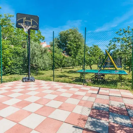 Luka Villa *