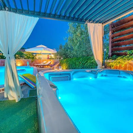Villa Luka *